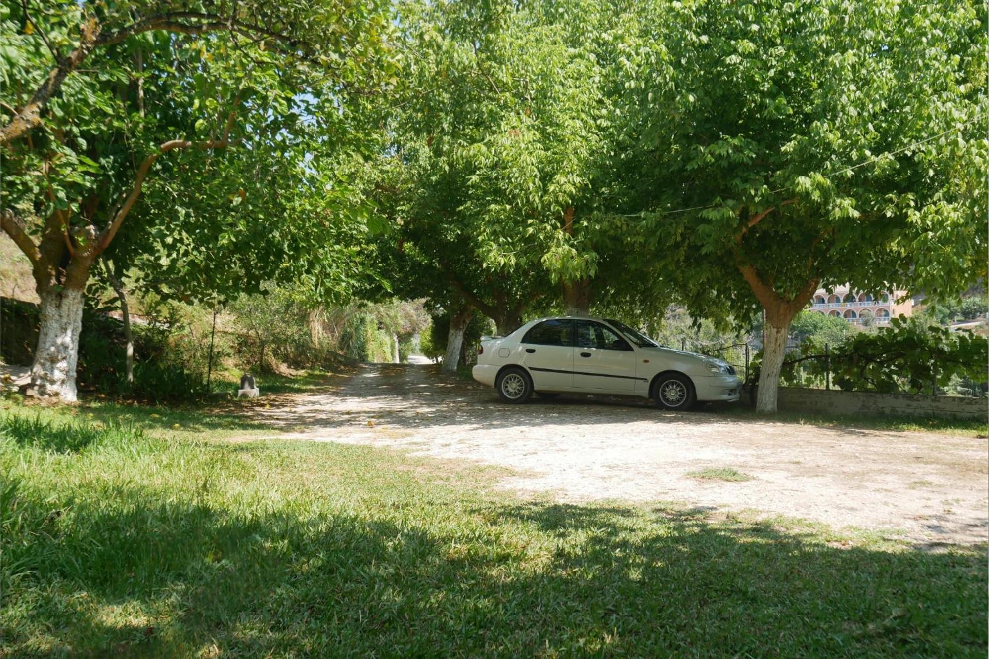 Villa Vania Gardenos Vitaládes Exterior foto