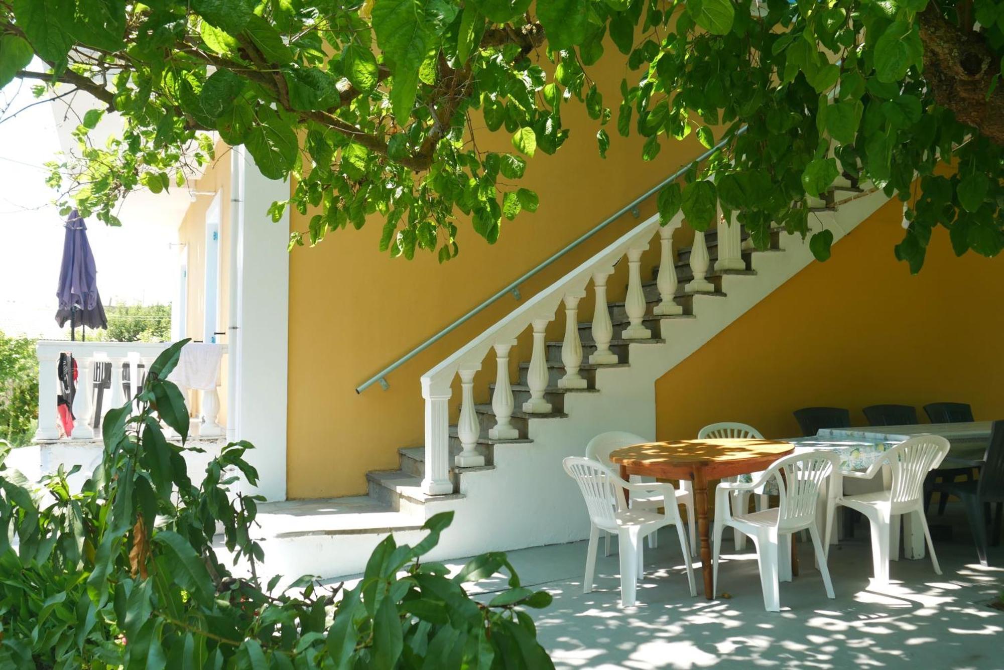 Villa Vania Gardenos Vitaládes Exterior foto