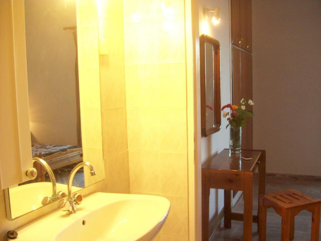 Villa Vania Gardenos Vitaládes Zimmer foto